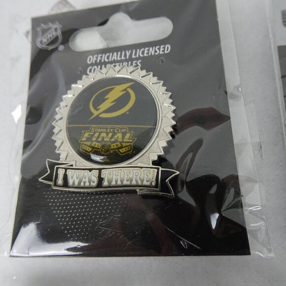 4 TAMPA BAY LIGHTNING & Hockey Lapel Pins NHL Tie Tack 2016 2018 - Picture 3 of 11